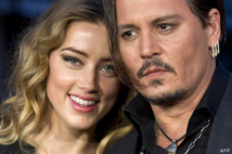 أمبر هيرد تدخل في نوبة بكاء في نهاية جلسات قضية جوني ديب أمبر هيرد تدخل في نوبة بكاء في نهاية جلسات قضية جوني ديب