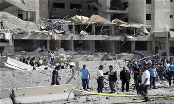   تفجير سيارة مفخخة قرب كنيسة في دير الزور وخرق الهدنة مستمر في سوريا 