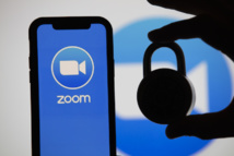 زوم تعلن اعتزامها وقف البيع المباشر لخدماتها في الصين