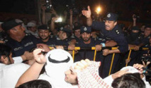 المعارضة الكويتية تؤكد على سلمية تظاهرتها والسلطات تهدد باستخدام القوة