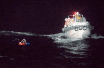 العثور على رجل فاقد للوعي وماشية نافقة بعد حادث سفينة شحن قبالة اليابان العثور على رجل فاقد للوعي وماشية نافقة بعد حادث سفينة شحن قبالة اليابان