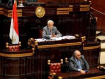 الاقتراع على عجل على المسودة النهائية للدستور المصري في اوج ازمة سياسية