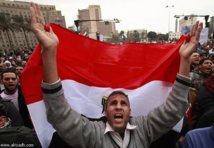 عشرات الالاف يتظاهرون في التحرير والبرادعي وصباحي وموسى يقررون الاعتصام