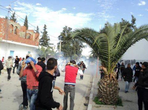 لاول مرة في تونس  إضراب مفتوح في سليانة لحين مغادرة المحافظ او مغادرة السكان