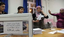 بعكس دول الربيع العربي الاسلاميون يتراجعون في الجزائر لصالح الاحزاب الوطنية