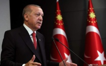 صحيفة ألمانية تفرد مساحة كاملة للحديث عن ملابس أردوغان صحيفة ألمانية تفرد مساحة كاملة للحديث عن ملابس أردوغان