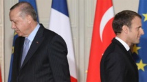 أردوغان يهاجم ماكرون ويصفه بـ"الطامع غير المؤهل"