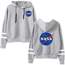 شعار وكالة ناسا للفضاء يكتسب شهرة واسعة في عالم الأزياء شعار وكالة ناسا للفضاء يكتسب شهرة واسعة في عالم الأزياء