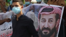 الأسير الأخرس مواصلا الاضراب عن الطعام : إما حرا أو شهيدا