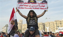 صحيفة أسبانية : تناقض الربيع العربي يتجسد في مصر صحيفة أسبانية : تناقض الربيع العربي يتجسد في مصر