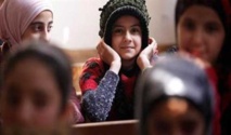 في حلب مدارس اقيمت على عجل لمساعدة الاطفال على نسيان الحرب في حلب مدارس اقيمت على عجل لمساعدة الاطفال على نسيان الحرب