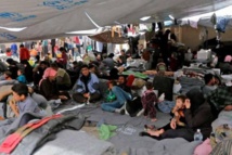 النظام يعتزم استقبال اللاجئين في مخيمات ومراكز إيواء بريف دمشق النظام يعتزم استقبال اللاجئين في مخيمات ومراكز إيواء بريف دمشق