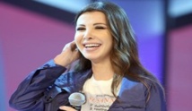 نجمات الفن العربي يتحولن الى "مندوبات مبيعات" في دبي نجمات الفن العربي يتحولن الى "مندوبات مبيعات" في دبي