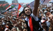 المتظاهرون يتوجهون الى وسط القاهرة لإحياء الذكرى السنوية الثانية للثورة