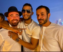 المزروعي يمين مع رمضان منتصف وعومير يسار - تويتر المزروعي يمين مع رمضان منتصف وعومير يسار - تويتر