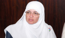 عزة الجرف: اتهام الإخوان بالتحريض على التحرش بالمتظاهرات مثير للسخرية عزة الجرف: اتهام الإخوان بالتحريض على التحرش بالمتظاهرات مثير للسخرية