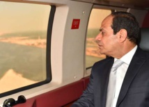 السيسي في طائرته - المصري اليوم