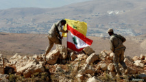 لبنان.. 10 جرحى في انفجار بمستودع وقود على الحدود مع سوريا