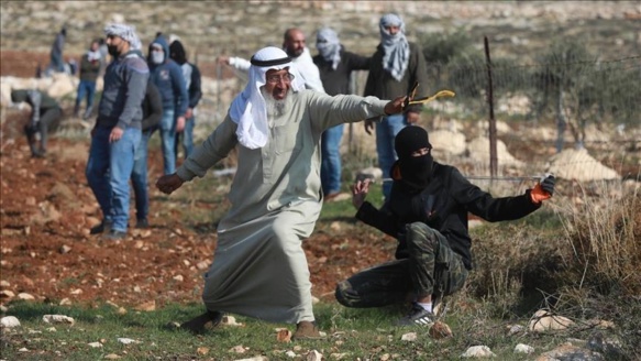 الجيش الإسرائيلي يعتقل فلسطيني "المقلاع" في الضفة