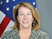 غريتا سي هولتز- مواقع التواصل غريتا سي هولتز- مواقع التواصل