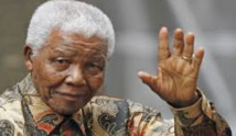 مانديلا يعاني من فقدان الذاكرة بين حين واخر بحسب احد اصدقائه
