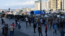 متظاهرون يخرقون حظر التجوال في لبنان متظاهرون يخرقون حظر التجوال في لبنان
