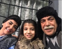 ايمن رضا مع  اسرته