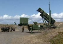  كوريا الشمالية تنصب صاروخا على ساحلها الشرقي واشنطن تتخذ الاحتياطات اللازمة