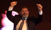 استطلاع: 37% من المصريين سينتخبون مرسي إذا أجريت انتخابات رئاسية غدا
