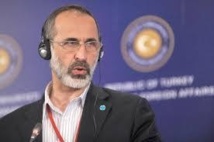 الخطيب يؤكد على استقالته والنظام يضيق الحصار في القصير