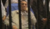 محاكمة مبارك للطعن باخلاء سبيله عقدت في "سرية" بناء على طلب محاميه