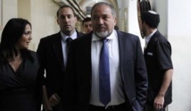 المستقبل السياسي لليبرمان المتهم بالاحتيال واساءة الائتمان رهن نتائج محاكمته