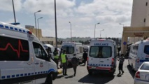 حالة من الهلع عمت المستشفى بسبب الحادثة تزامناً مع وجود أمني كثيف  (مواقع التواصل الاجتماعي)