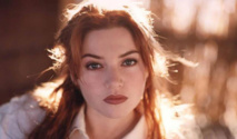 كيت وينسلت بطلة فيلم من الأربعينات وروبرت داوني في فيلم عن عربات الأطعمة