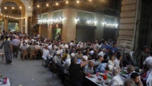  مصر تمنع موائد الإفطار الجماعي والاعتكاف في رمضان