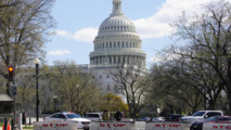مقتل شرطي وجرح اخر في تعرض مبنى الكونغرس لاستهداف جديد مقتل شرطي وجرح اخر في تعرض مبنى الكونغرس لاستهداف جديد
