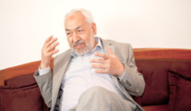 الغنوشي يكشف عن التوصل لتوافق على إبعاد الشريعة عن الدستور التونسي الجديد الغنوشي يكشف عن التوصل لتوافق على إبعاد الشريعة عن الدستور التونسي الجديد