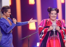 افتتاح مسابقة "يوروفيجن" الموسيقية في هولندا افتتاح مسابقة "يوروفيجن" الموسيقية في هولندا