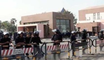 الجيش المصري يبدأ في تأمين مقر القنوات الفضائية قبيل التظاهرات المرتقبة الجيش المصري يبدأ في تأمين مقر القنوات الفضائية قبيل التظاهرات المرتقبة