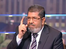 محمد مرسي من "رئيس جميع المصريين" الى رمز للانقسام في مصر محمد مرسي من "رئيس جميع المصريين" الى رمز للانقسام في مصر