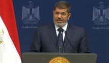 مرسي يؤكد ألا بديل للشرعية قبيل انتهاء مهلة الجيش والمعارضة تتهمة بتهديد شعبه