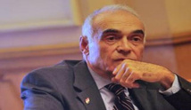وزير خارجية مصر يدافع عن الحرس الجمهوري ويقول إن احتجاز مرسي هو لحمايته وزير خارجية مصر يدافع عن الحرس الجمهوري ويقول إن احتجاز مرسي هو لحمايته