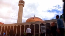بريطانيا تحتفي برمضان ببث آذان الفجر تلفزيونياً وتوزيع وجبات إفطار بريطانيا تحتفي برمضان ببث آذان الفجر تلفزيونياً وتوزيع وجبات إفطار