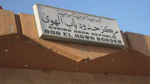 معبر باب الهوى على الحدود التركية السورية يعد شريان الحياة الوحيد لملايين النازحين شمال غربي سوريا