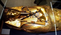 نقل مقتنيات لتوت عنخ أمون لترميمها استعداداً لعرضها في المتحف المصري