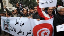 احتجاجات جديدة في تونس والرئيس يقترح تشكيل حكومة وحدة وطنية