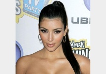 كيم كارداشيان ترفض العودة إلى الأضواء حتى تخفيف وزنها كيم كارداشيان ترفض العودة إلى الأضواء حتى تخفيف وزنها