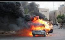 مقتل 24 شرطيا مصريا على الأقل في هجوم  صاروخي لمسلحين بسيناء فجر حافلتين 