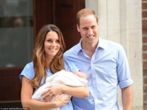الأمير ويليام يتحدث عن تغيير الحفاضات بعد شهر من ميلاد نجله الأول الأمير ويليام يتحدث عن تغيير الحفاضات بعد شهر من ميلاد نجله الأول