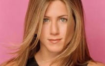 جديد هوليوود: جنيفر أنستون وعودة إلى الكوميديا الكلاسيكية في "نحن آل ميللر" جديد هوليوود: جنيفر أنستون وعودة إلى الكوميديا الكلاسيكية في "نحن آل ميللر"